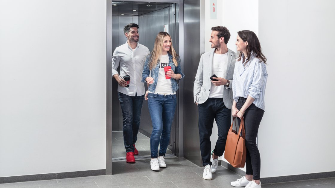 Important Elevator & Escalator Safety Tips for Riders & Owners